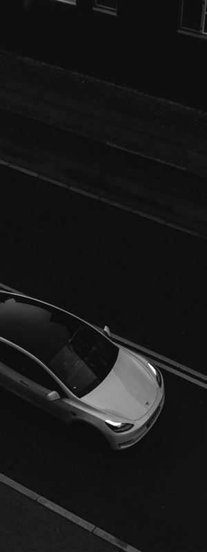 Sidebar Tesla Banner